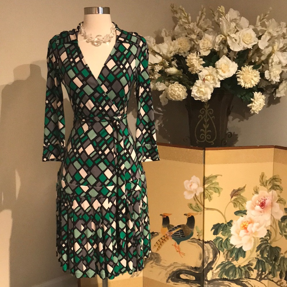 DVF Geometric Wrap Dress Size 6